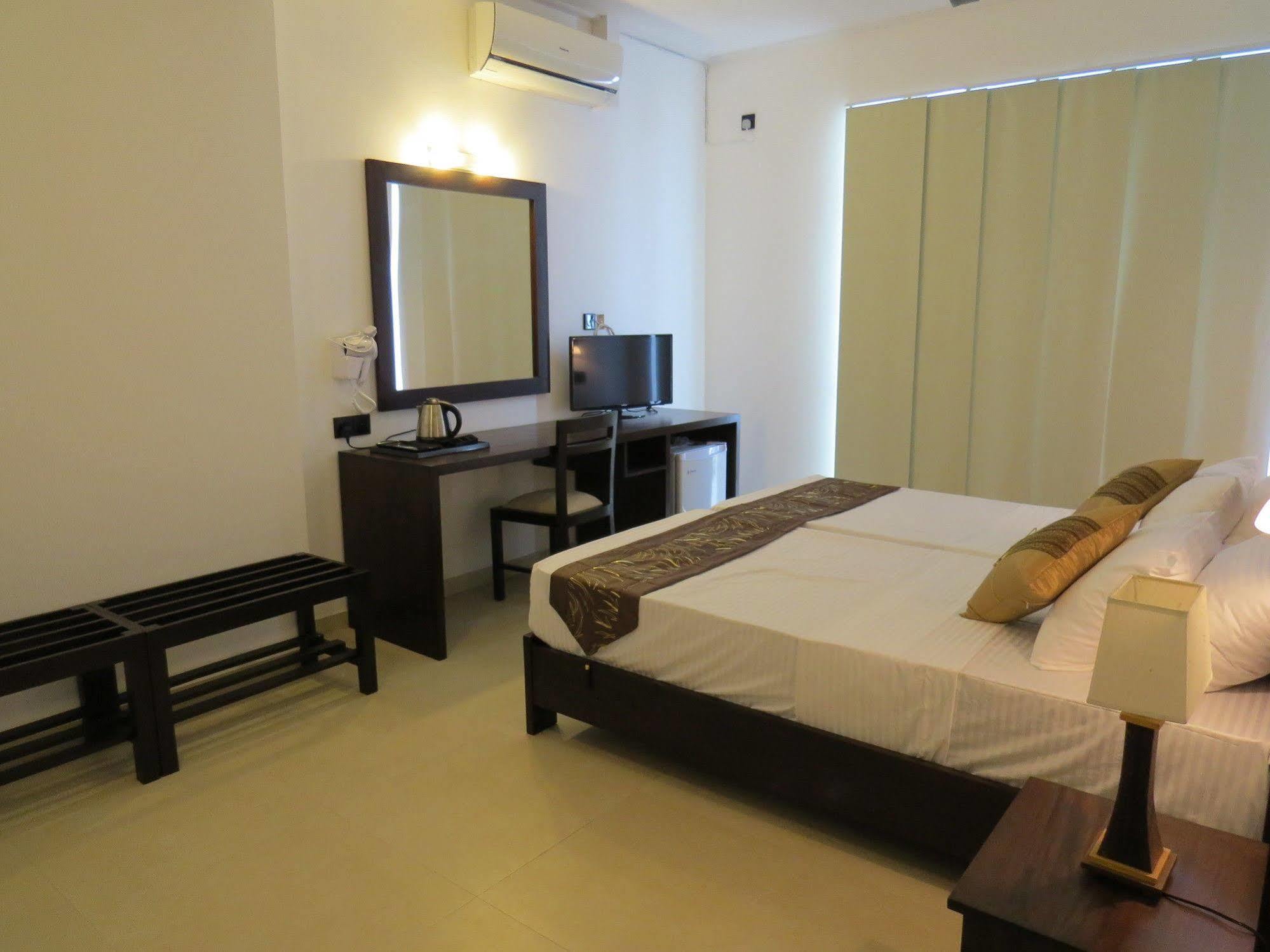 Bed and Breakfast Chapelton House Colombo Exterior foto